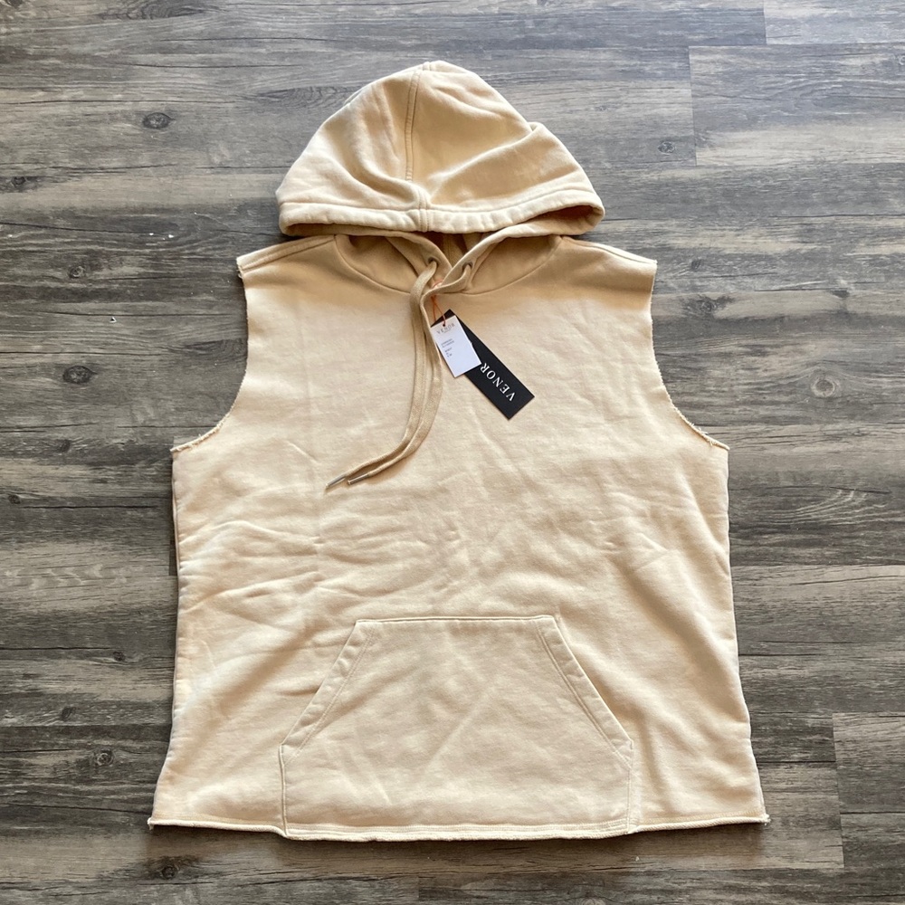 NWT Venor Sleeveless Fly Hoodie. Size XL